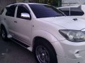 Toyota Fortuner 2005 model vs montero Innova hilux dmax strata mu-x-3