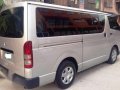 2010 Toyota Hiace Commuter-6