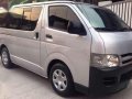 2010 Toyota Hiace Commuter-0