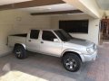 Nissan Frontier 4x4-1