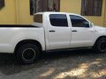 2010 model toyota hilux J-6