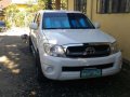 2010 model toyota hilux J-3