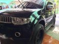 Mitsubishi Montero GTV top of the line 2010-1