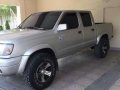 Nissan Frontier 4x4-9