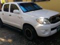 2010 model toyota hilux J-4