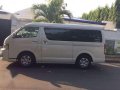 Toyota Hiace Super Grandia 2013-3