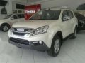 2016 ISUZU MUX 4x2 LS Automatic and ALL VARIANTS-3