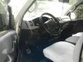 Toyota hiace commuter d4d-4