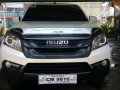 2015 Isuzu MuX-0