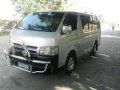 Toyota hiace commuter d4d-0