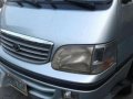 2000 model toyota hiace commuter van-1