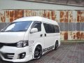 2005 toyota hiace-0