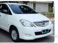 Toyota Innova J 2010-1