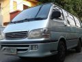 2000 model toyota hiace commuter van-0