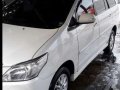 Toyota innova 2012 2.5 G manual-2