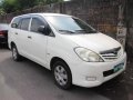 toyota innova J 2010-0