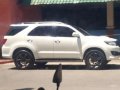 Toyota fortuner V 2014 2015 2013 top of the line 4x2 a.t-5