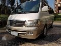 Toyota Hiace Super Grandia 2002 MT 3.0 D-8