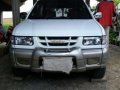 Isuzu crosswind-0