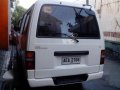 Nissan urvan vx white 2.7 diesel manual 2015-3