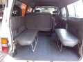 Nissan urvan vx white 2.7 diesel manual 2015-5