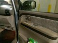 Nissan serena local-5