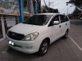 Toyota Innova J 2006 D4D-5
