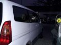 nissan serena-4