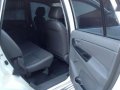 Well maintained Toyota Innova J Diesel 2010 White Manual Diesel for sale-3