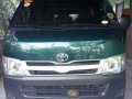 Toyota Hi ace Commuter van-1