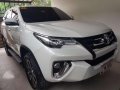 2016 toyota fortuner V 4x2 pearl white automatic diesel-0