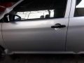 Well maintained Toyota Vios 13 J Manual 2005 Silver for sale-3