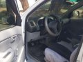 Toyota hilux j 2006 manual-3