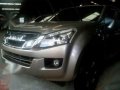 2014 isuzu dmax ls a.t - 2008 chevrolet suburban-0