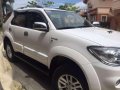 toyota fortuner V 2010 4x4-0