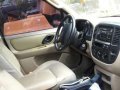 4x4 Ford Escape automatic-5