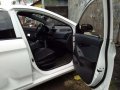 Hyundai Eon 2013 manual white-4