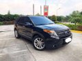 ford explorer top of the line 4x4 very fresh NOT EXPEDITION X5 CAYENNE-0