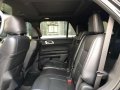 ford explorer top of the line 4x4 very fresh NOT EXPEDITION X5 CAYENNE-10