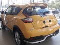 2017 Nissan Juke Gasoline Cvt-6