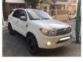 2011 Toyota Fortuner G White-2