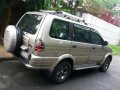 Isuzu crosswind xuvi automatic 2003 adventure starex innova crv-1