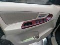 Toyota Innova g Matic Diesel 2005 for sale-3