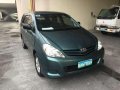 Toyota Innova E matic 2011 model-3