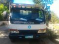 Elf isuzu 4hf1 2014 6stud 14ft-5