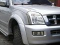 isuzu dmax-0