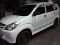 Toyota avanza j 2012-0