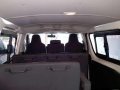 Toyota Hiace Commuter 2014-5