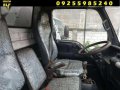 Isuzu Elf Giga NKR 14ft Close van-3