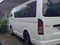 Toyota Hiace Commuter 2014-3